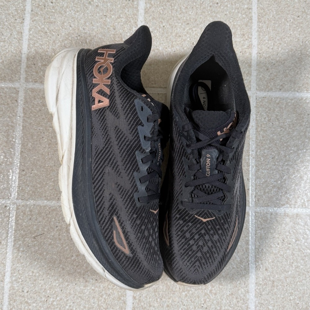 Hoka Clifton 9 Black Rose Gold Running Shoes Womens 8.5 B 1127896 BRGL Sneaker